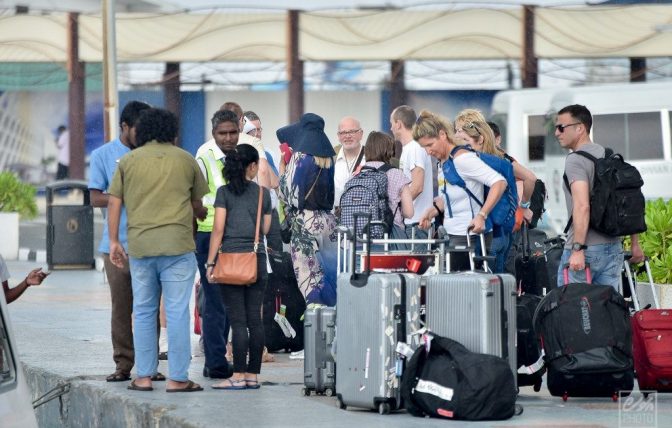 how many tourists visit maldives 2022