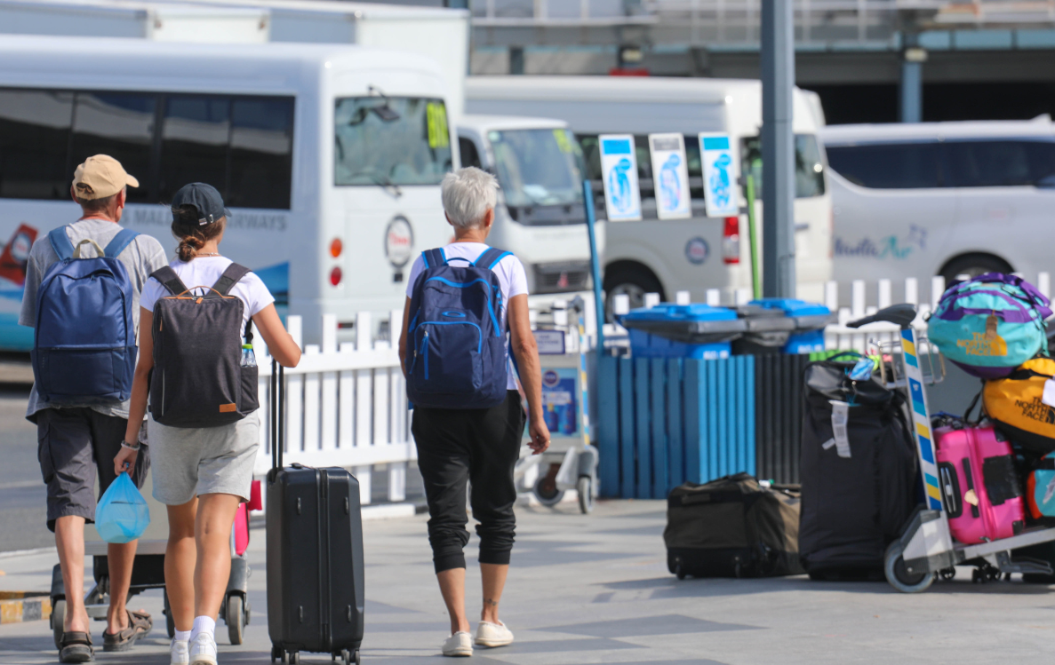 Maldives Welcomes Over 128,000 Tourists in First Three Weeks of 2024