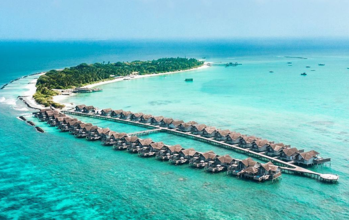 Fairmont Maldives, Sirru Fen Fushi Welcomes German LUX Tennis Pro Philipp Kohlschreiber