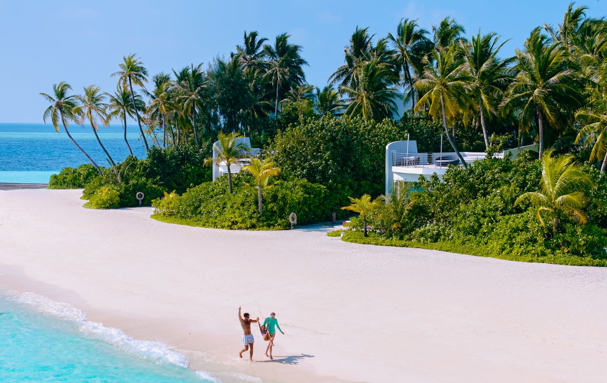 Embrace Spring’s Renewal with Eid and Easter Traditions at Jumeirah Olhahali Island