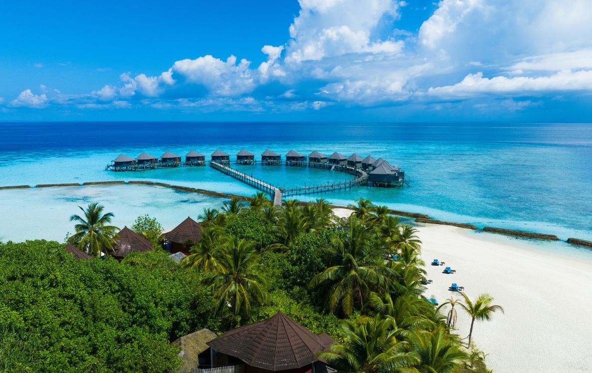 Last-Minute Gift Ideas from Komandoo Maldives: Tropical Tokens of Paradise
