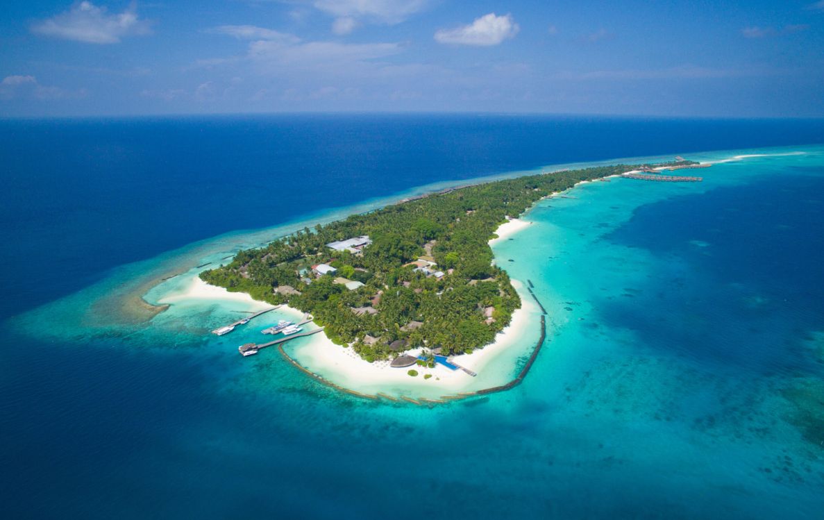 Kuramathi Maldives Secures HolidayCheck Gold Award 2026