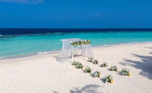 Vow Renewals Deserve Their Moment: Eri Maldives on When to Say “I Do” Again
