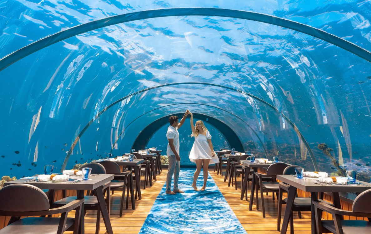 Hurawalhi Island Resort Brings Festive Season to Life with Undersea Dining, Island Adventures and Celebrations