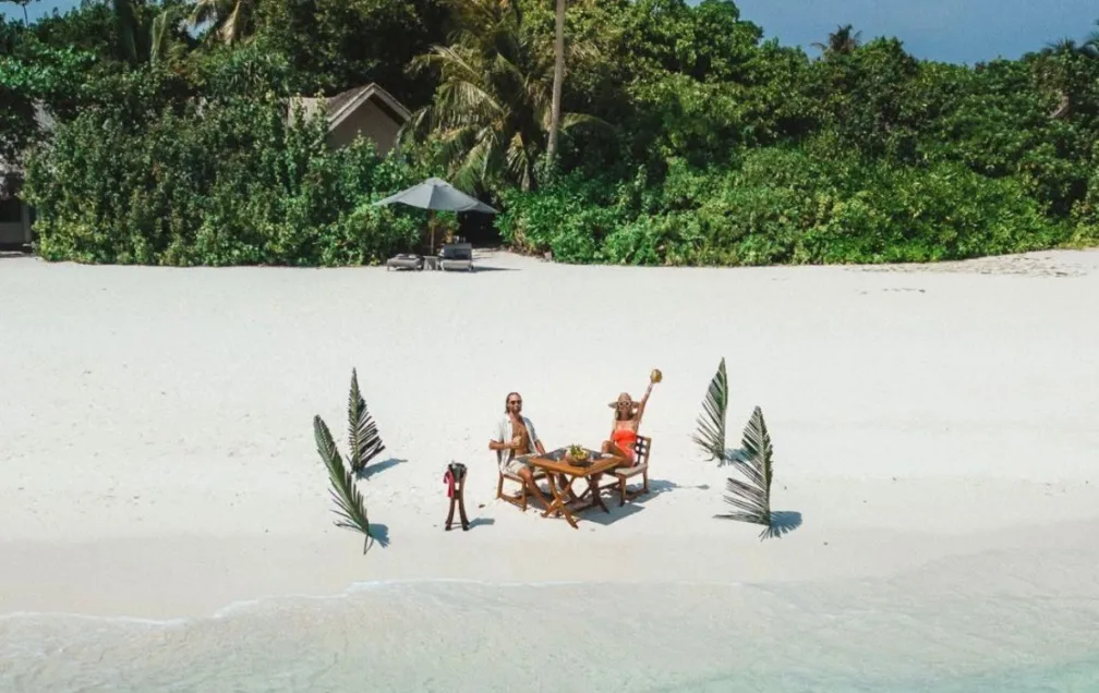 From Sandbank to Garden: Dining at Vakkaru Maldives